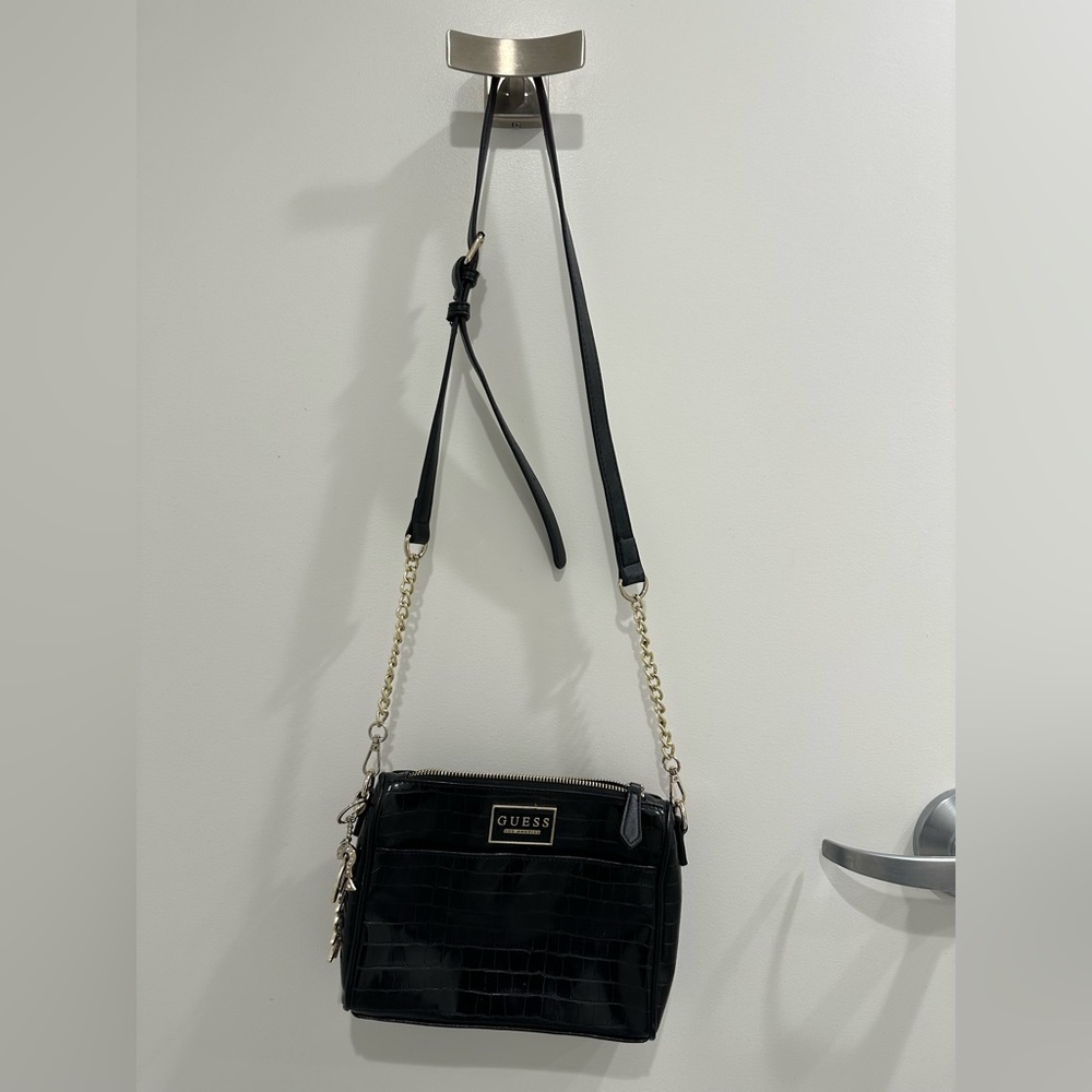 Guess purse